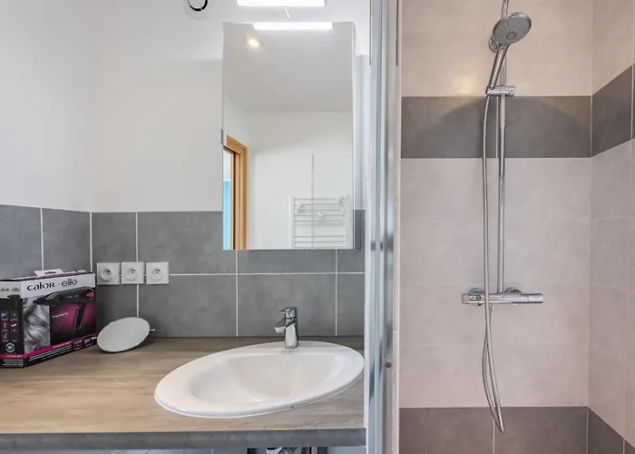 アパート Callisto